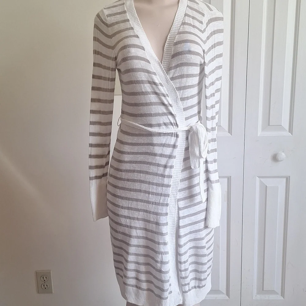 Sonoma Grey and White Striped Cardigan Size Small - Picture 2 of 14